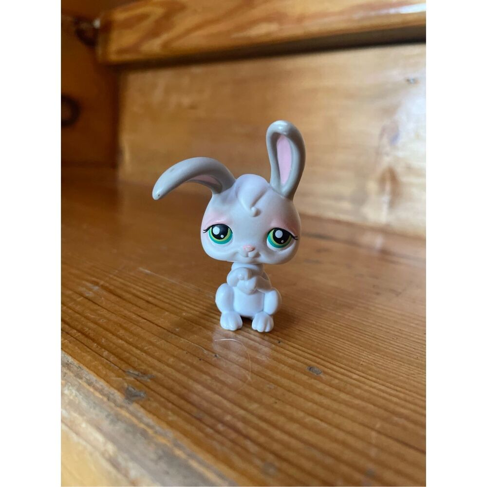 Littlest Pet Shop (LPS) #211 Bunny